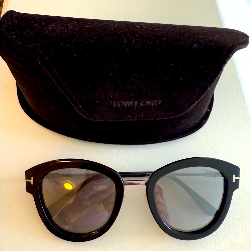 Tom Ford Black Cat Eye Sunglasses w/ Case